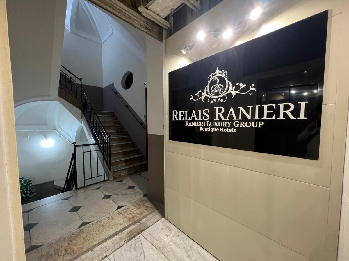 Relais Ranieri Bed and Breakfast Neapel Exteriör bild